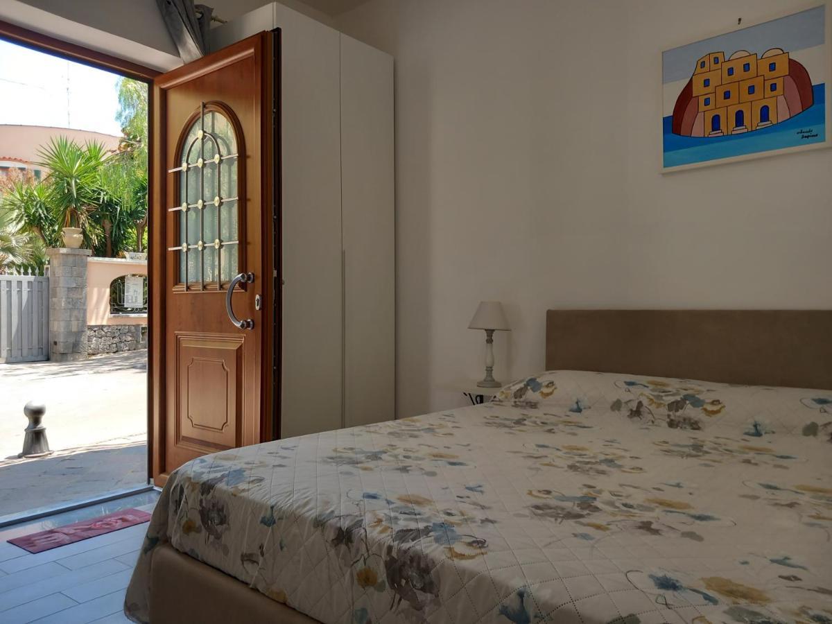 Da Raff House Apartment Lacco Ameno  ภายนอก รูปภาพ